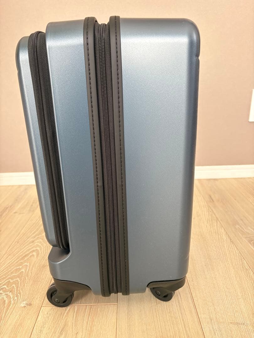 ブルーグレー キャリーケース 4輪
