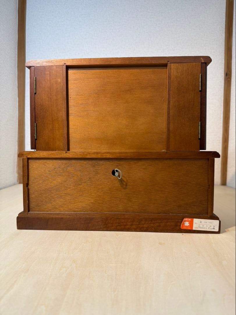 オルゴール付き　小物入れ　アクセサリーボックス