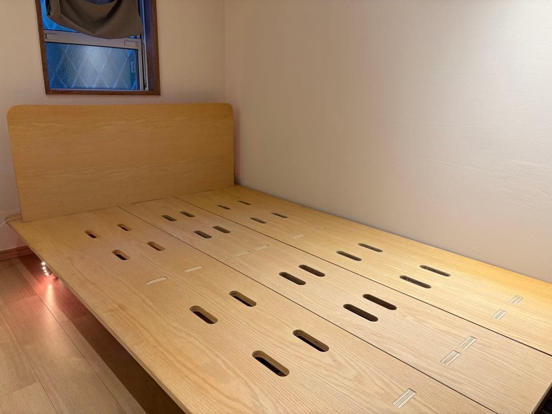 【引き取り限定（東京都三鷹市） 】koala コアラベッドフレーム／セミダブル