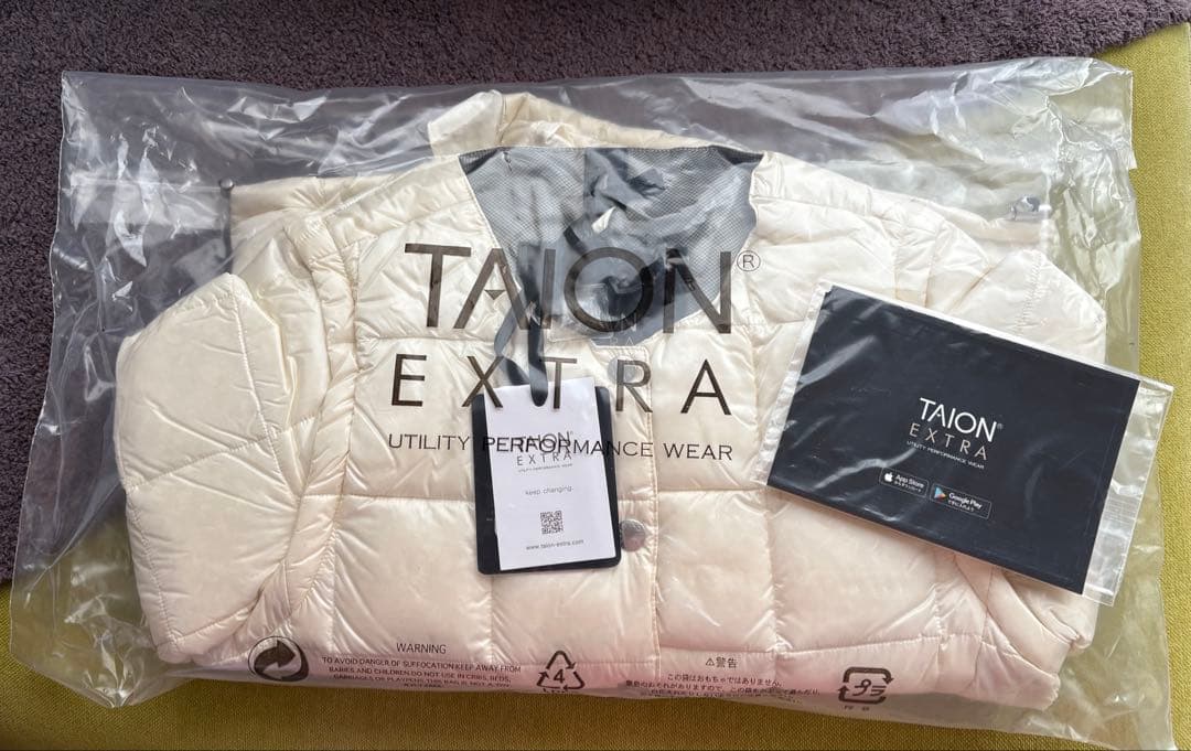 ［未使用］タイオンエクストラ クルーネックダウン 裾ファーセット 白S 翁安芸