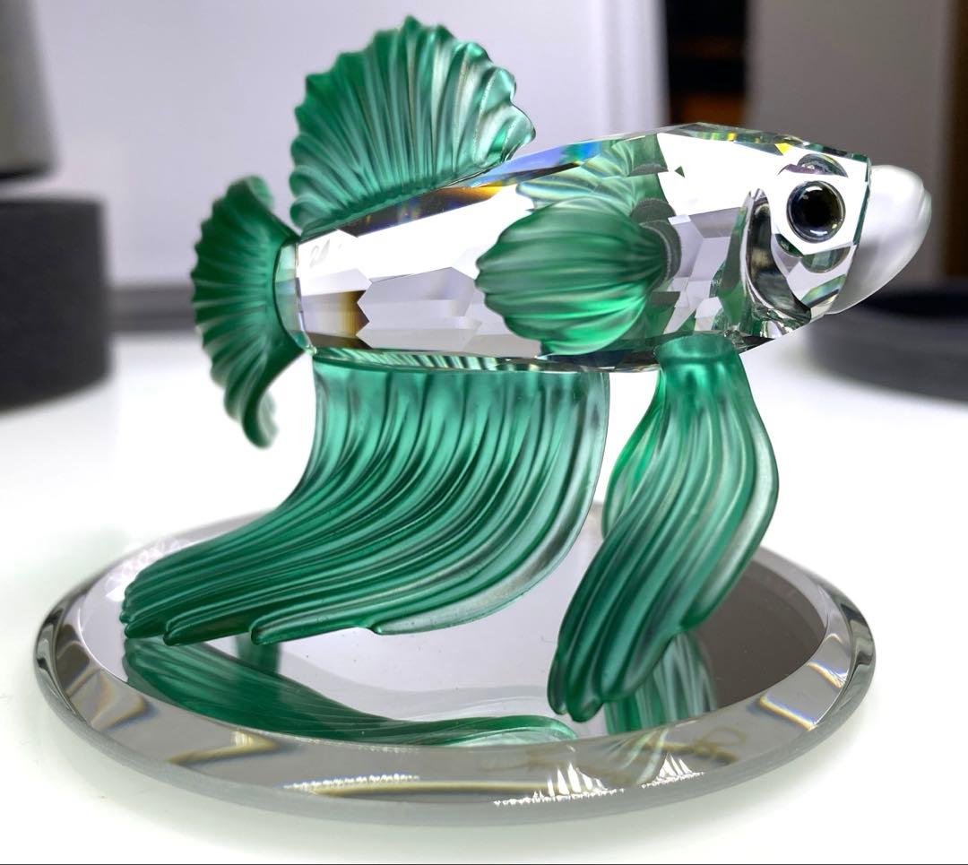 新品　ギャランティー付き スワロフスキー 『グリーンファイティングフィッシュ』