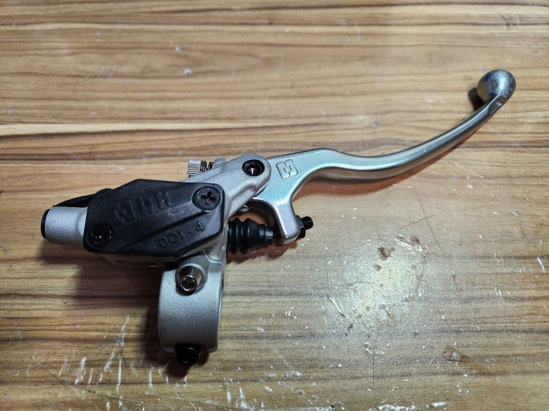 BRAKTEC フロントブレーキマスターシリンダー　トライアル