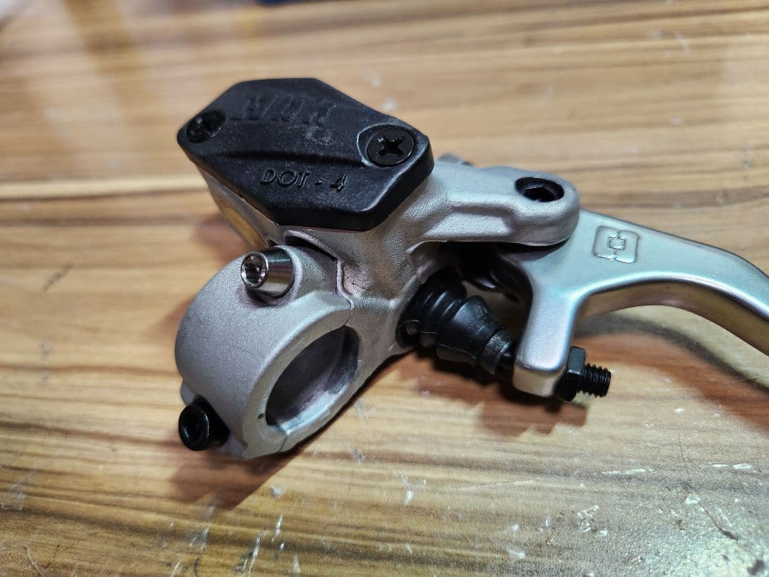 BRAKTEC フロントブレーキマスターシリンダー　トライアル