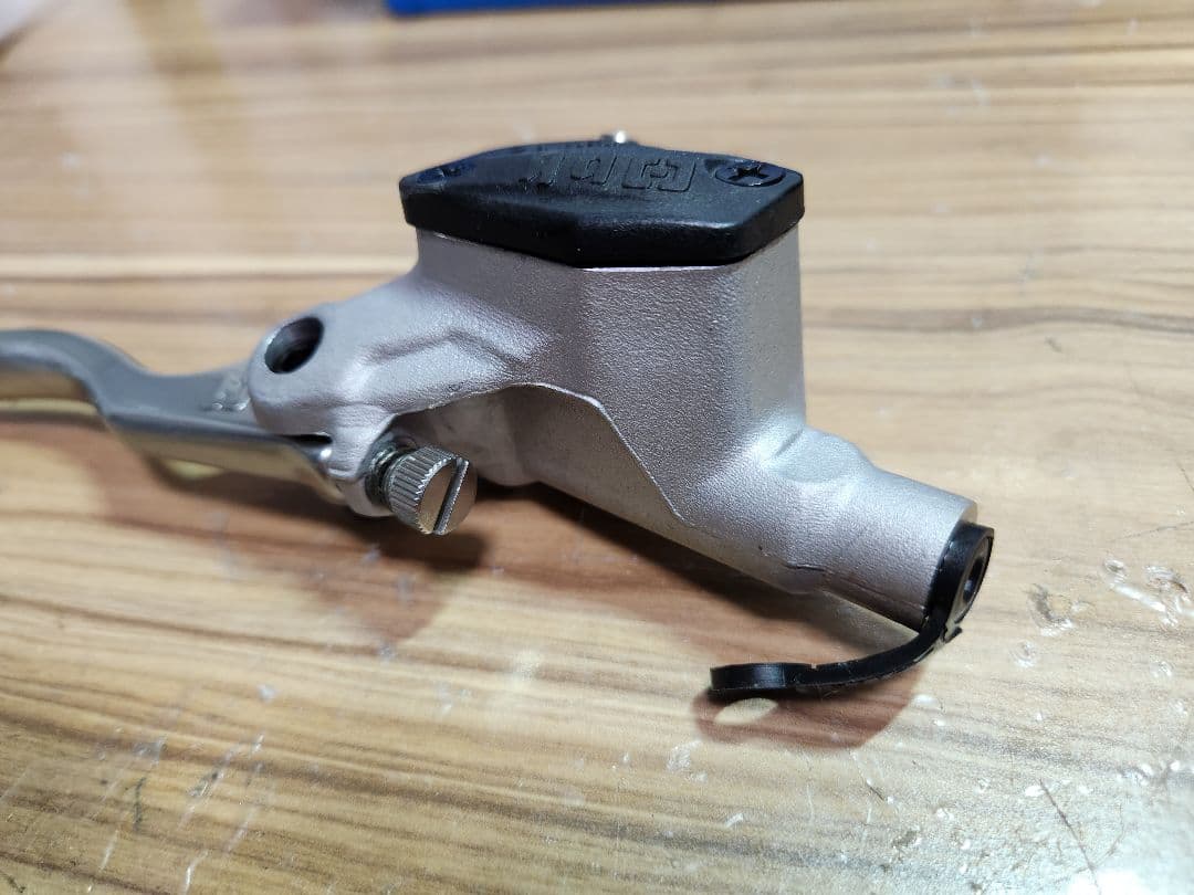 BRAKTEC フロントブレーキマスターシリンダー　トライアル