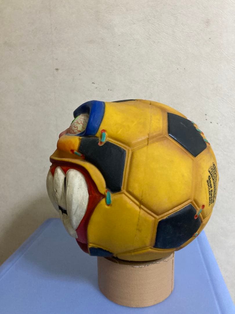 週末セール　スーパーマッドボール　サッカーボール　MADBALLS
