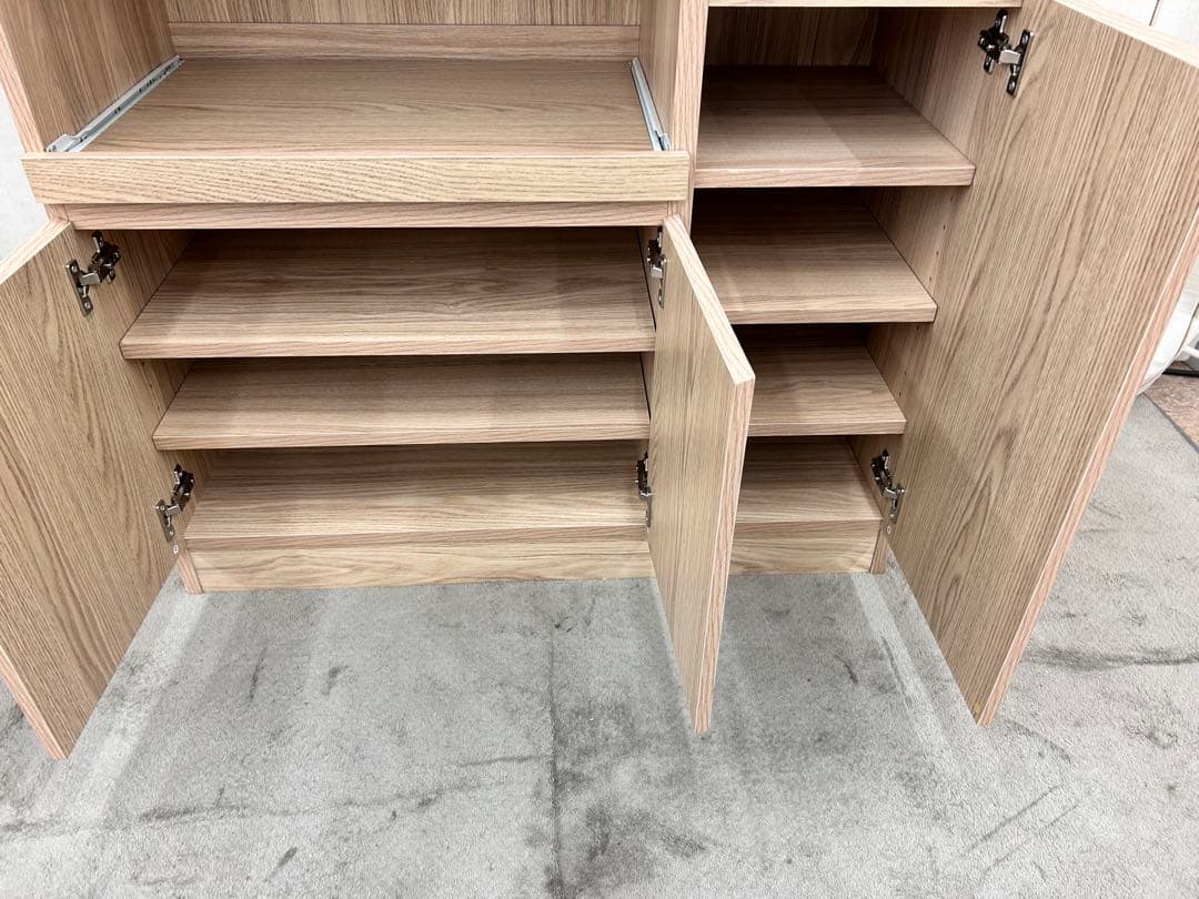 キッチン収納　食器棚