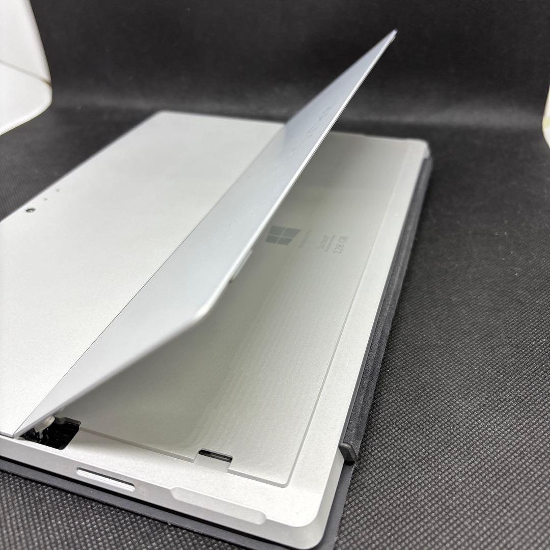 D*m様 Microsoft surface Pro3 128GB 4GB