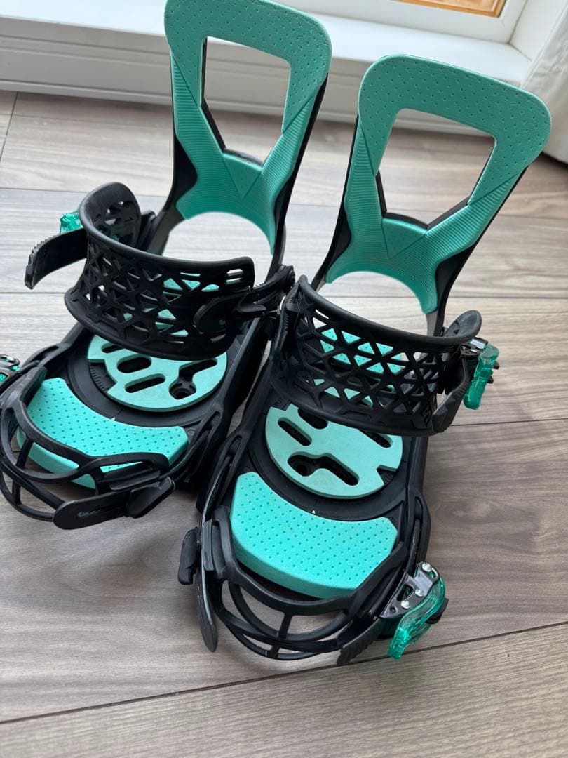 子供用　The Future スノーボードビンディング salomon