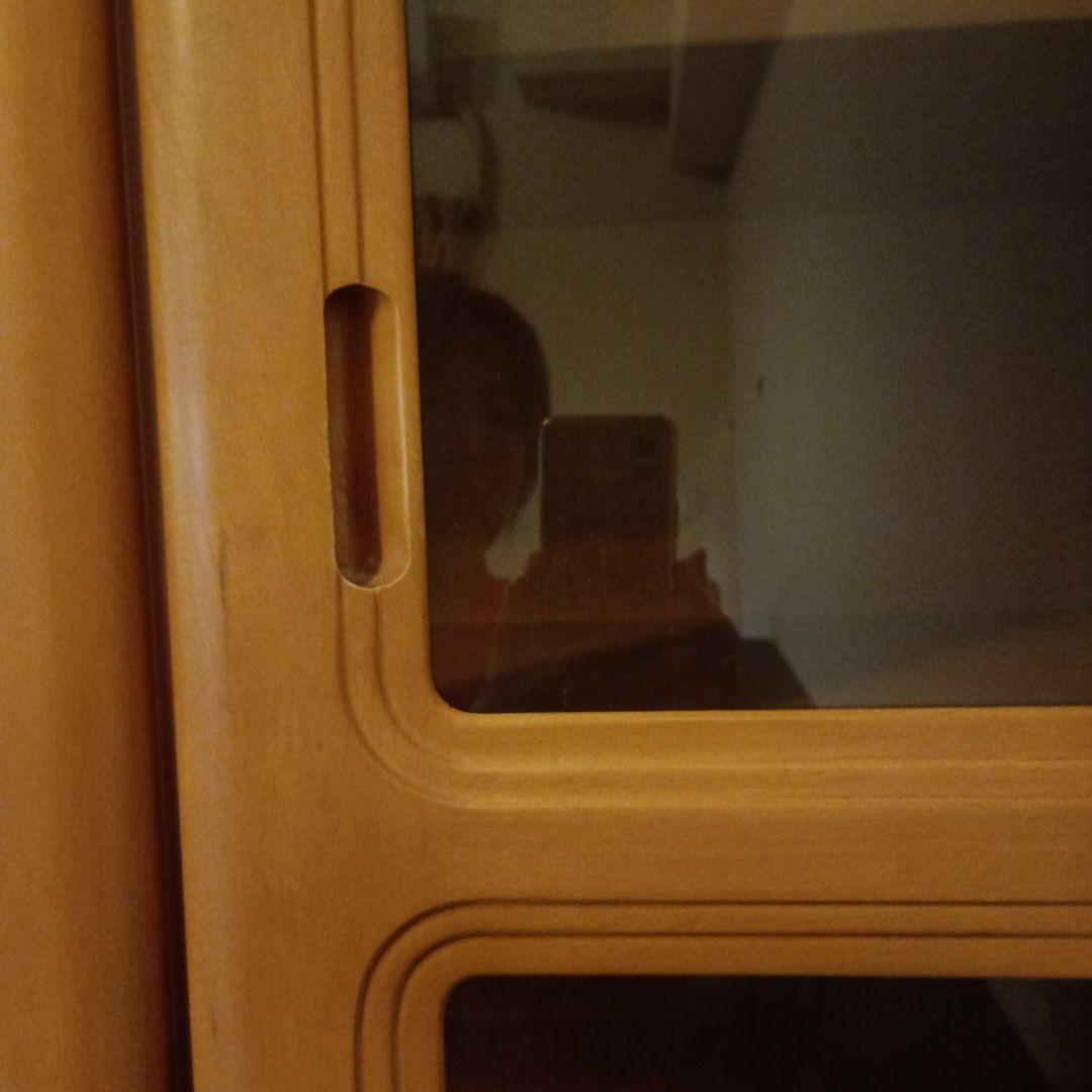 木製ディスプレイキャビネット ガラス扉付き