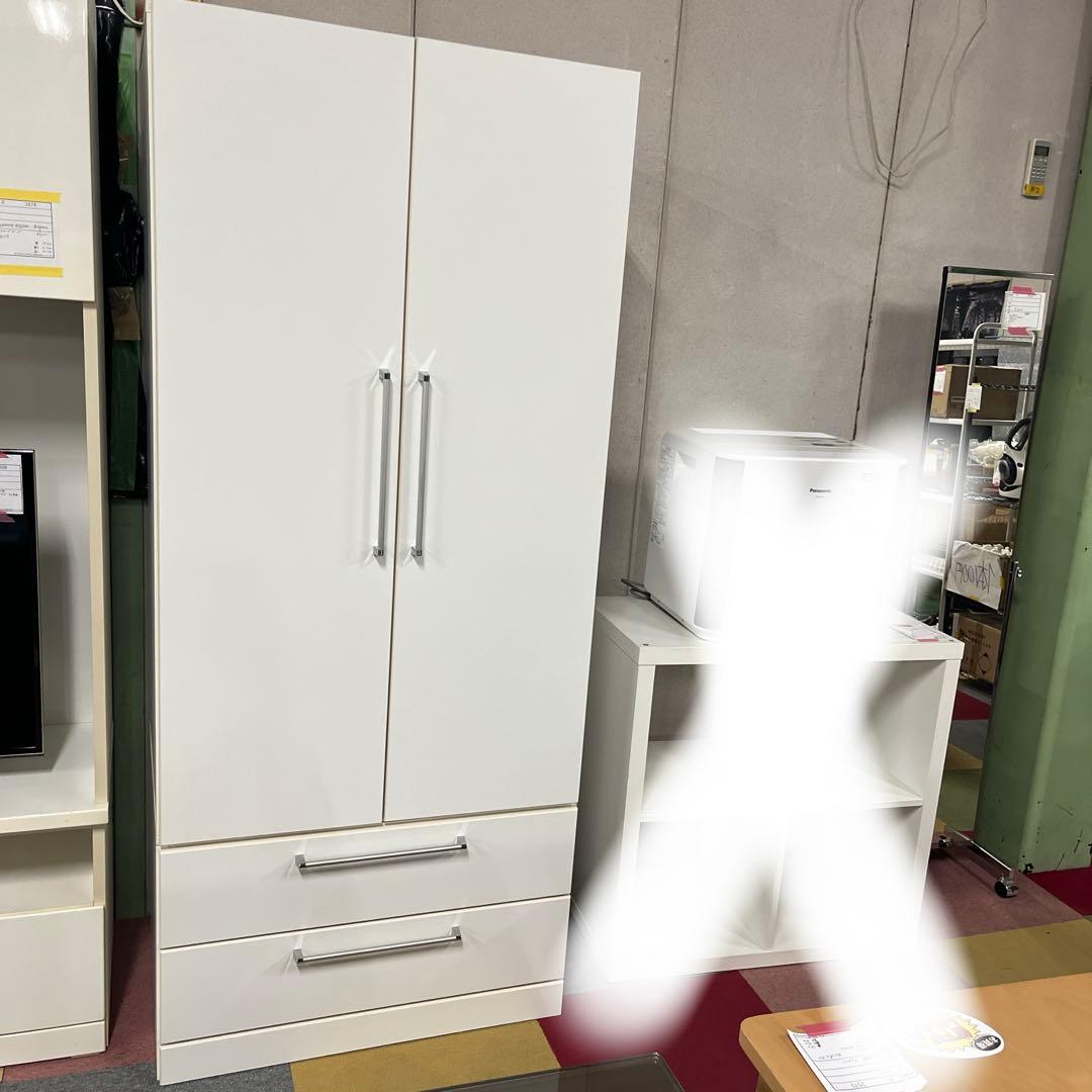 ワードローブ ホワイト木製キャビネット インテリア 家具