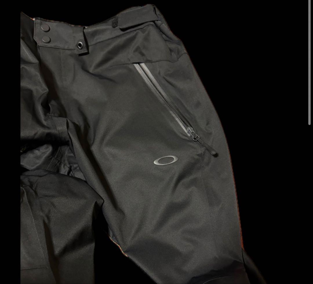 OAKLEY オークリー　ブラック スノーボードパンツ　M