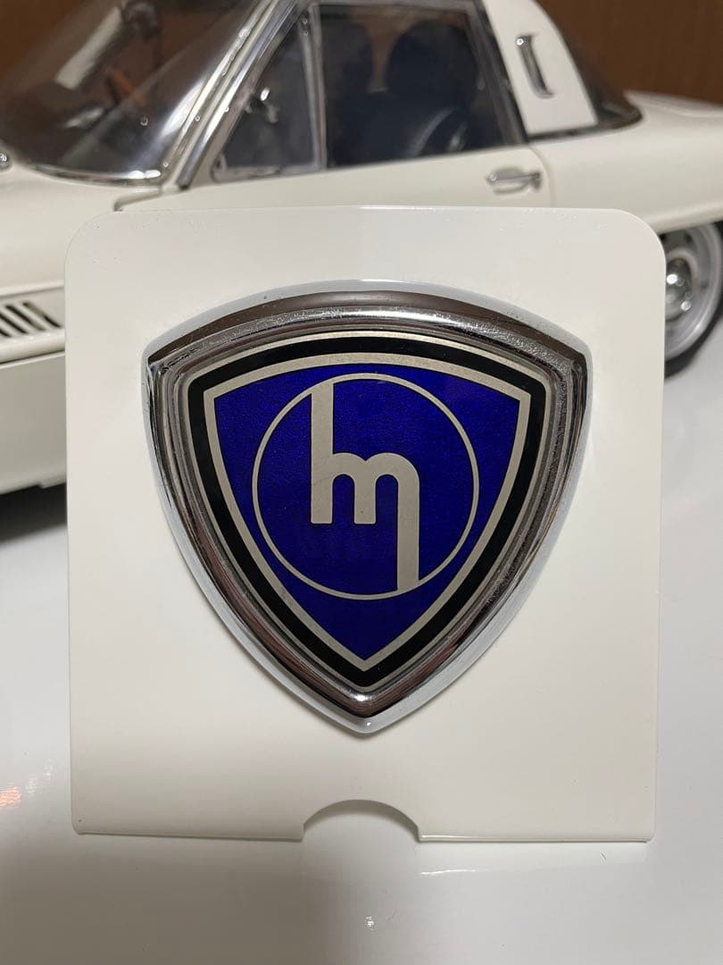 す*ん様 デアゴスティーニ マツダ コスモスポーツ 完成品 エンブレム付