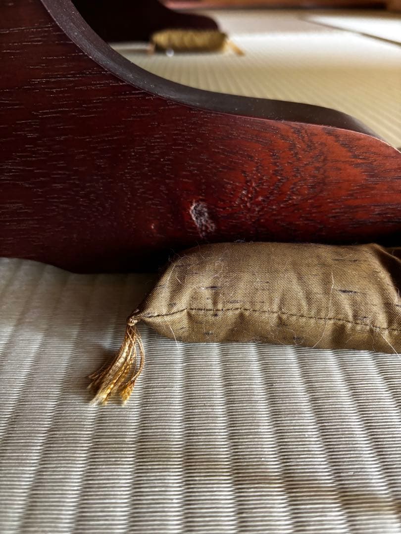 銘木家具　希少！木製低座卓 光沢仕上げ