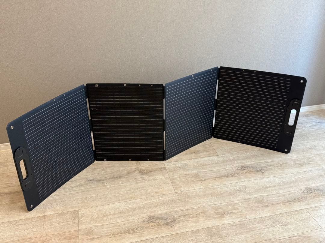 【人気】Dabbsson 210Wソーラーパネル 【新品未使用品】接続ケーブル付