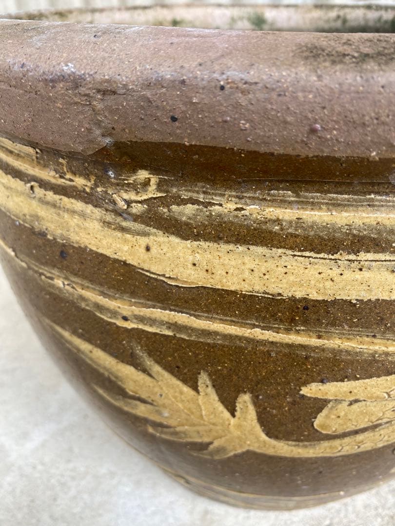 金魚鉢　メダカ鉢　睡蓮鉢　焼物　ピータン壺　水鉢