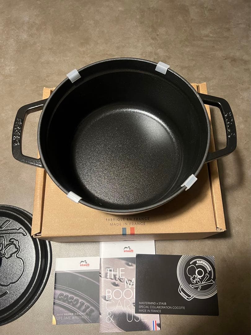 50周年限定新品　MASTERMIND × STAUB コラボレーションココット