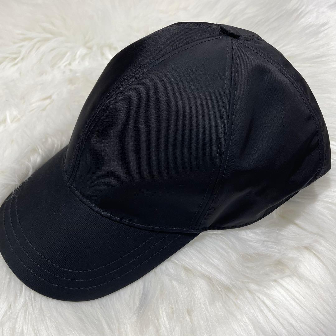PRADA ナイロンキャップ　Mサイズ