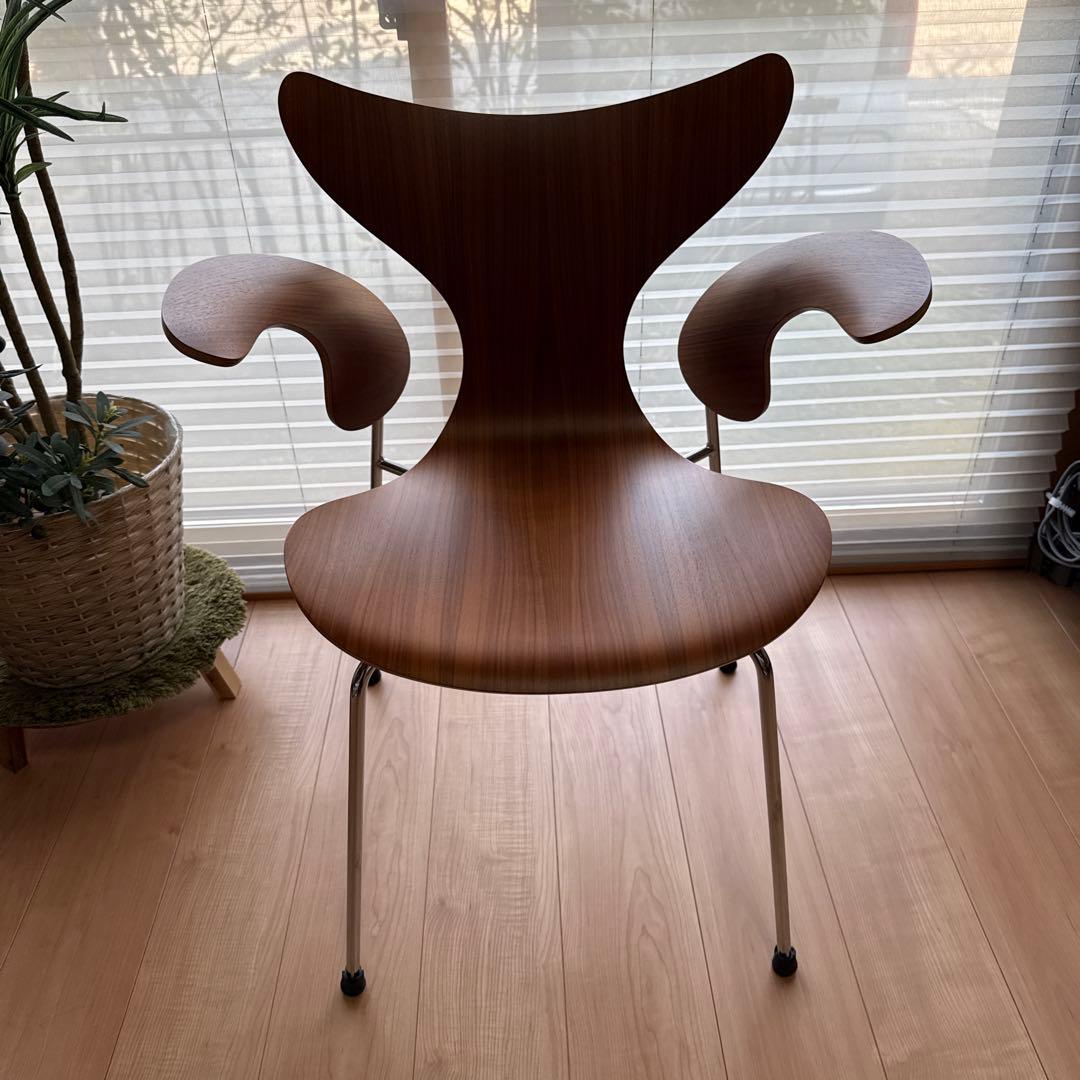 FRITZ HANSEN（フリッツ・ハンセン） / LILY（リリー）