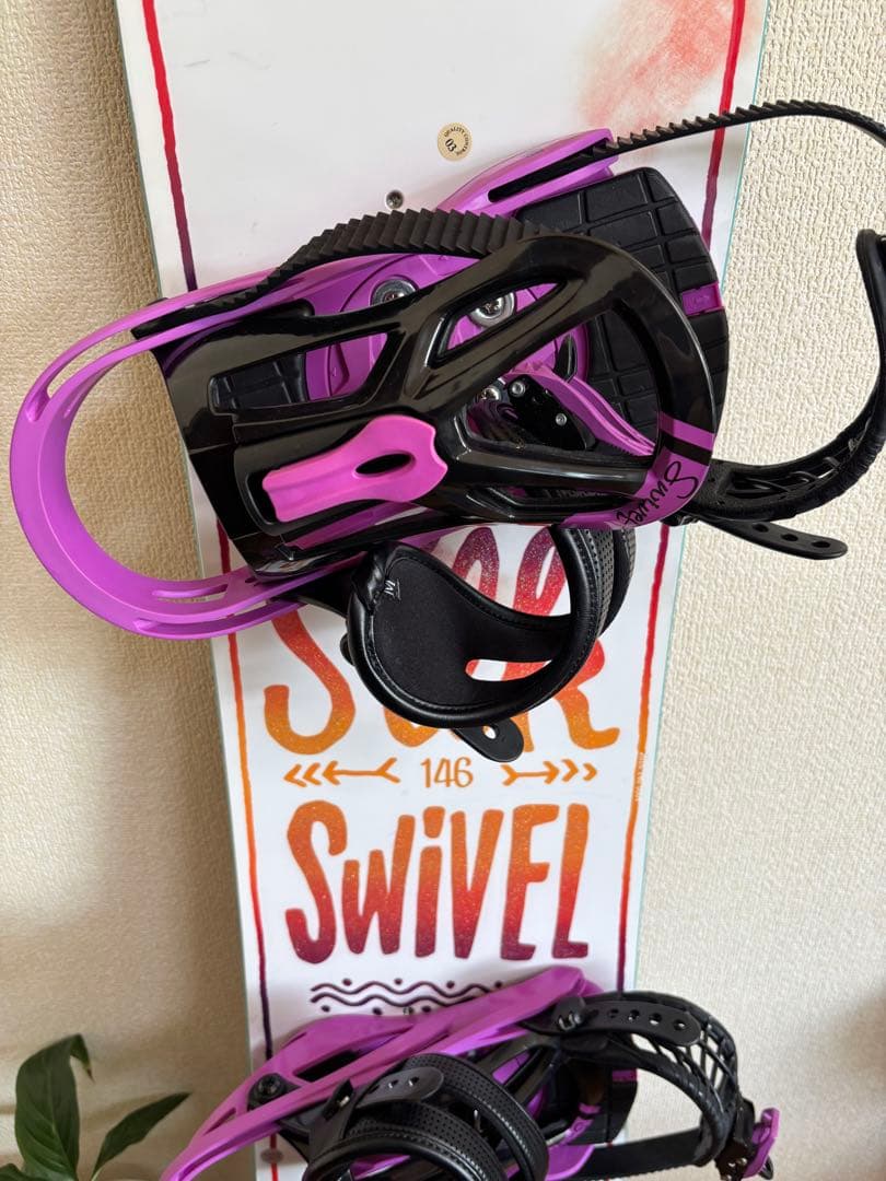 SWIVEL SILK 146センチ　レディース スノーボード ビンディング付き