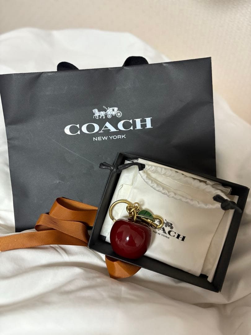 スモール アップル バッグ チャーム