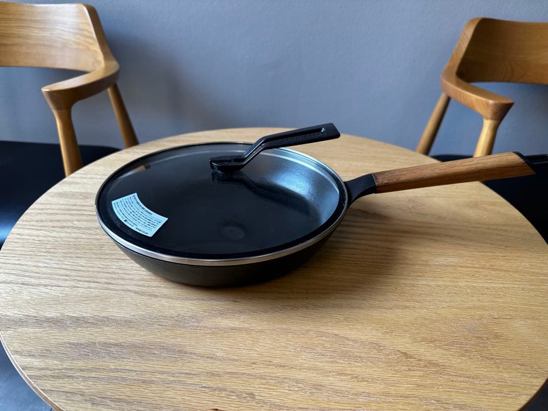 最終値下げです。 バーミュキュラ26 鋳鉄製フライパン ガラス蓋付き