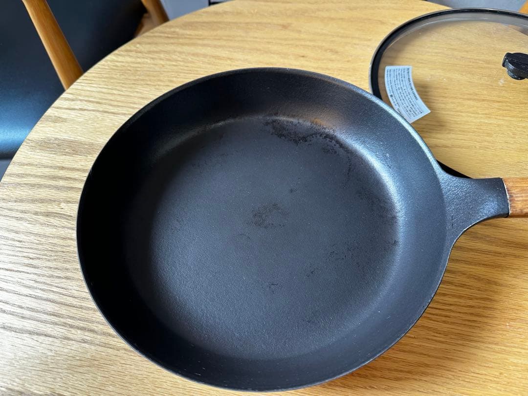 最終値下げです。 バーミュキュラ26 鋳鉄製フライパン ガラス蓋付き