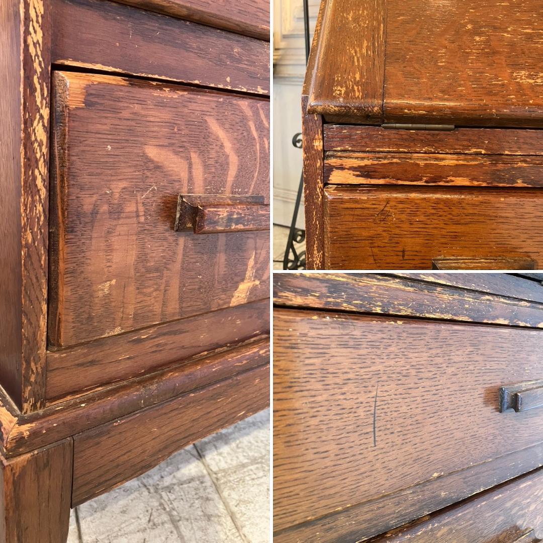 英国アンティーク　ライティングビューロー　鍵付き　コンパクトタイプ　デスク