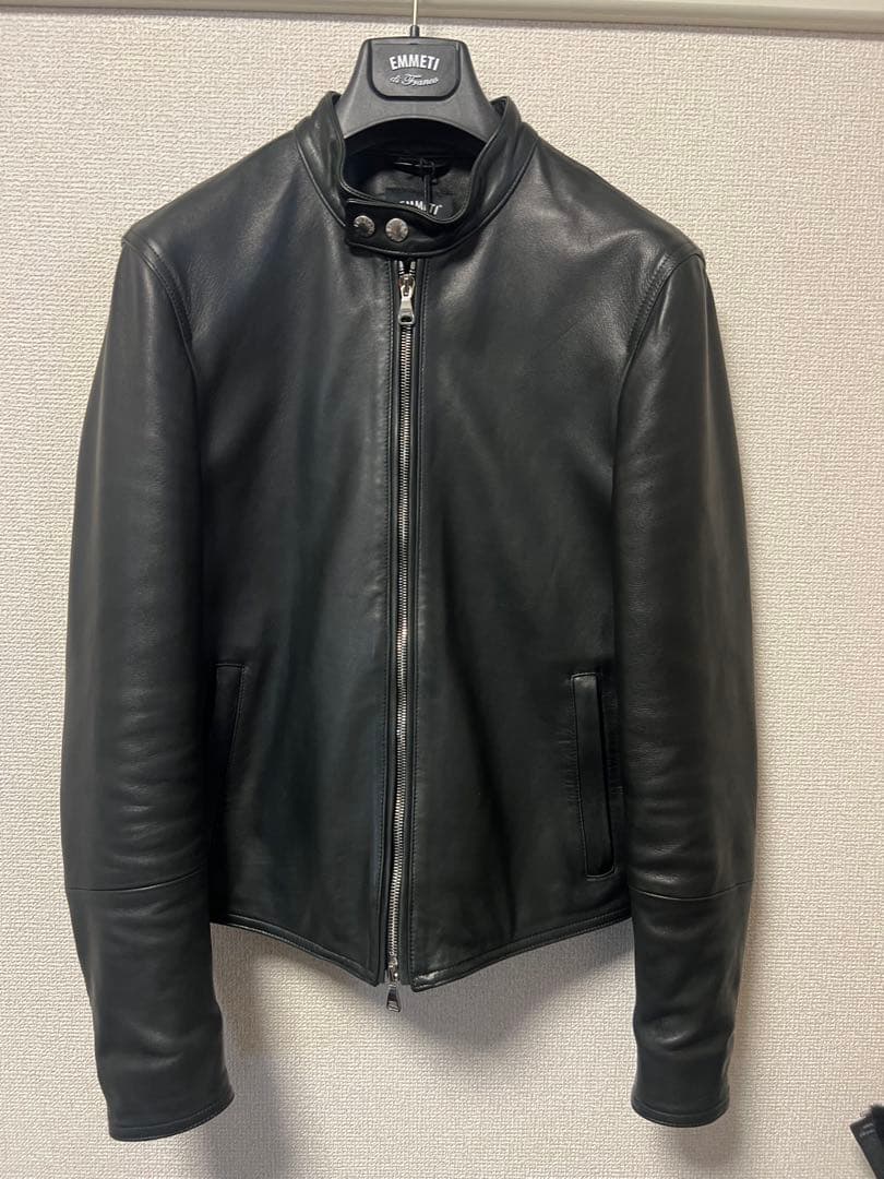 美品　EMMETI H UOMO ブラック　44 エンメティ　アッカ