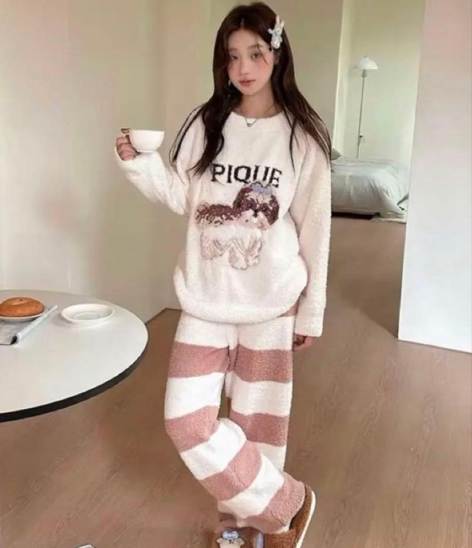 新品！ジェラピケお好きな方に！シーズーのプルオーバーふわもこ上下セットホワイト