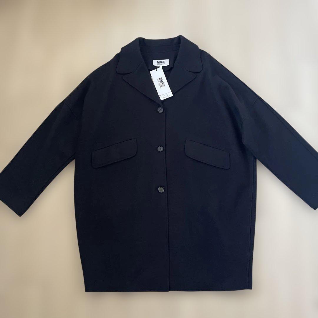 MM6 Maison Margiela ロゴ刺繍ブラック コート　新品未使用