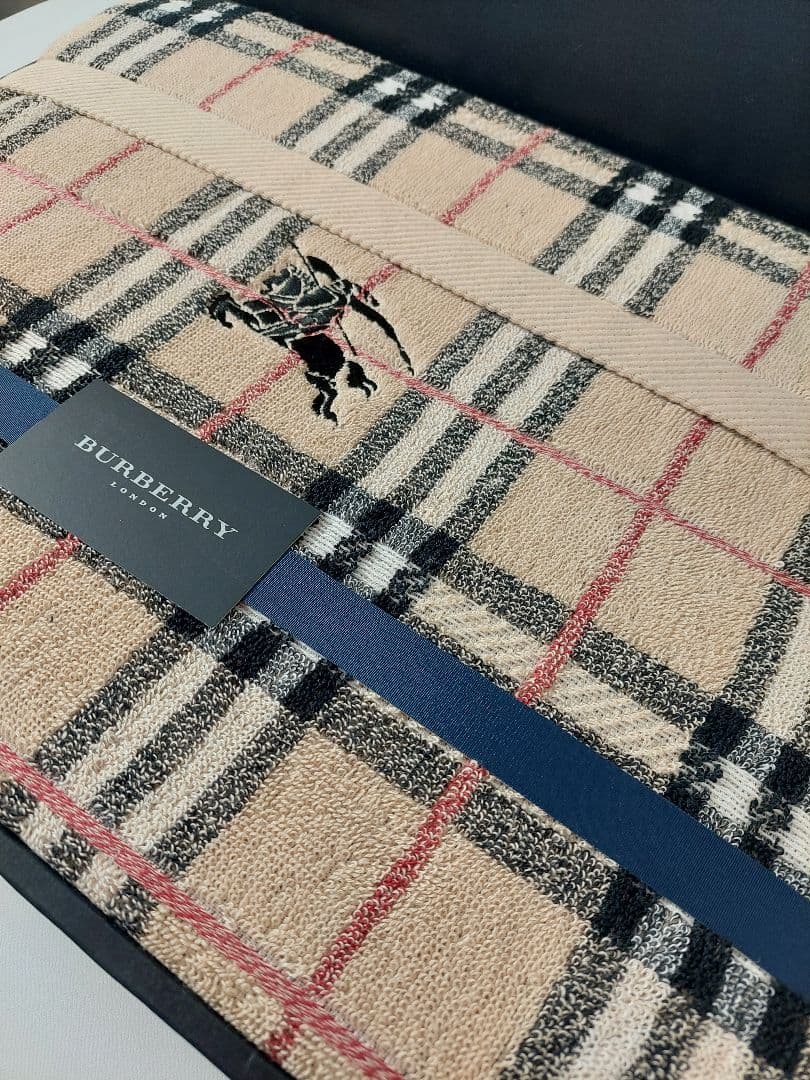 お得！バーバリー タオルケット ノバチェック 未使用 シングル