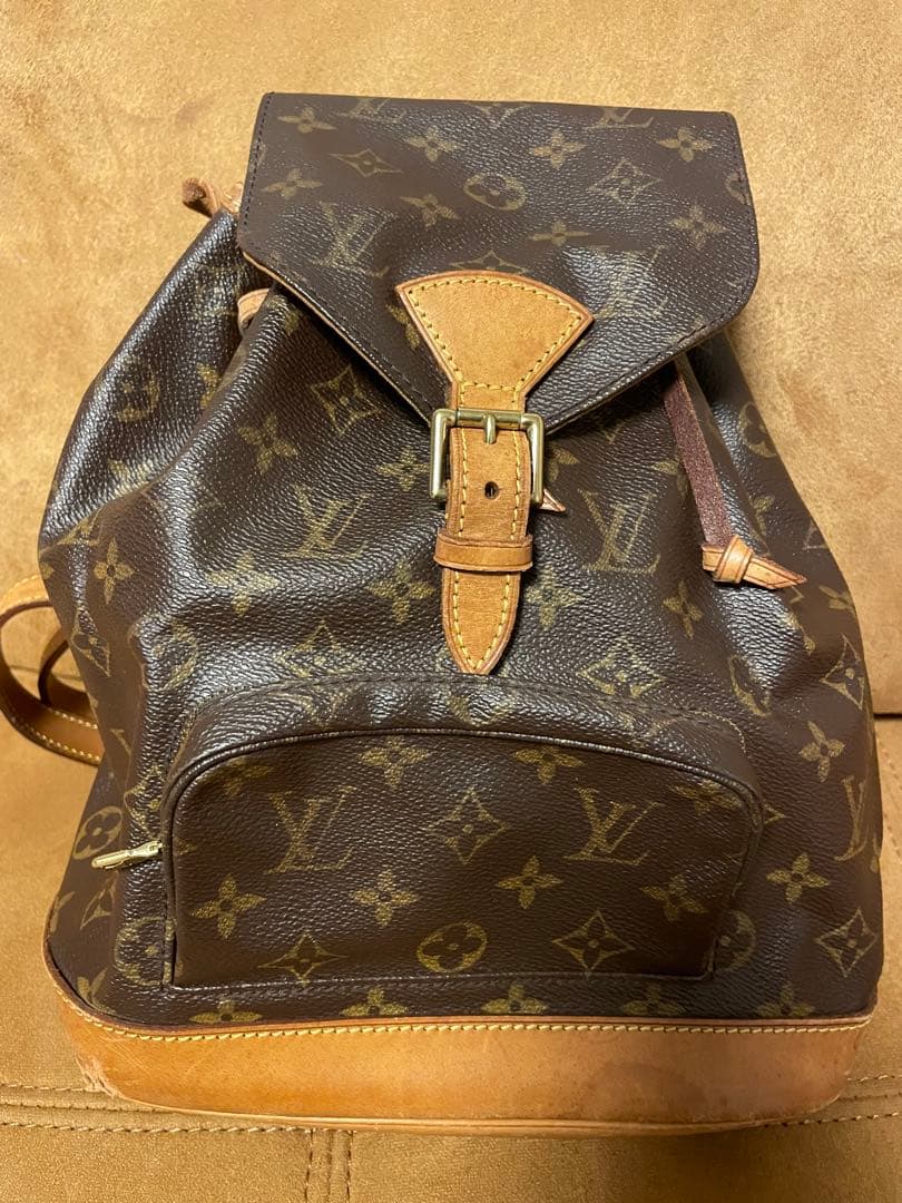 ルイ・ヴィトンの定番人気 モノグラム モンスリ リュック