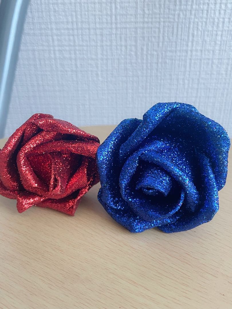 ラメ入りバラ装飾 80個セット（赤・青）造花 デコレーション ハンドメイド