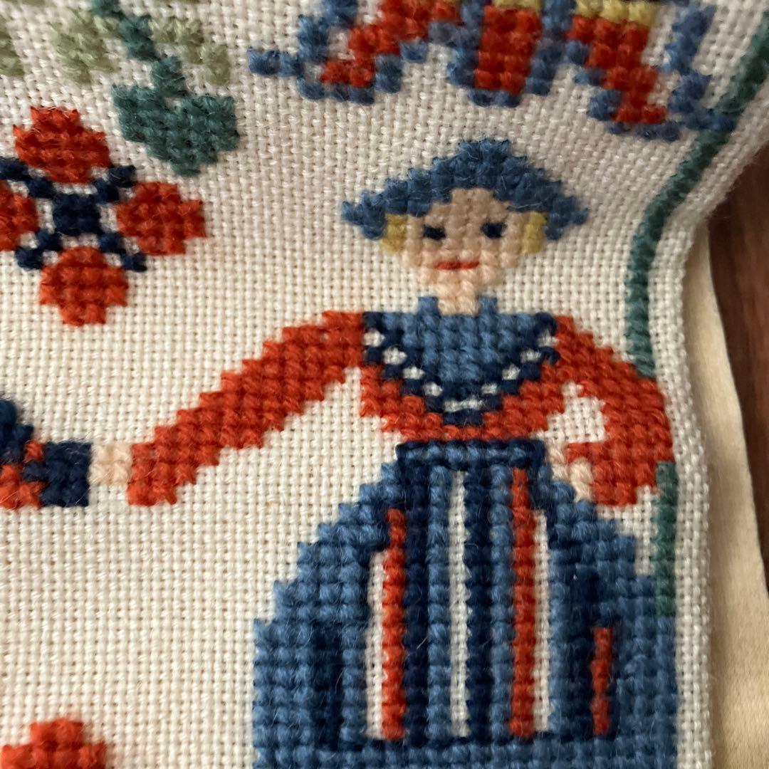 北欧ビンテージ　北欧刺繍　大型タペストリー