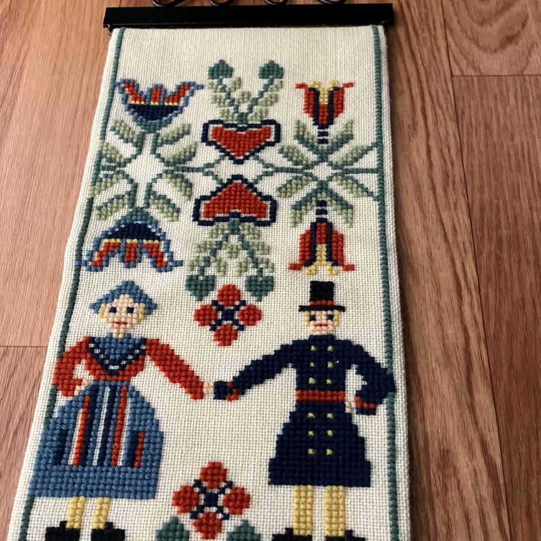 北欧ビンテージ　北欧刺繍　大型タペストリー