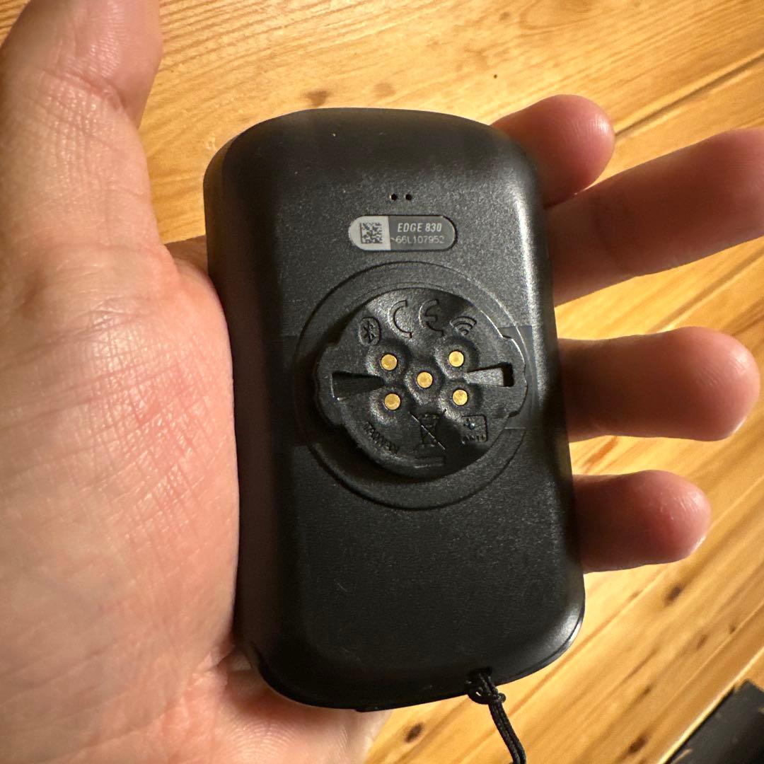 GARMIN　EGHE 830 本体 スピード、ケイデンスセンサー付き