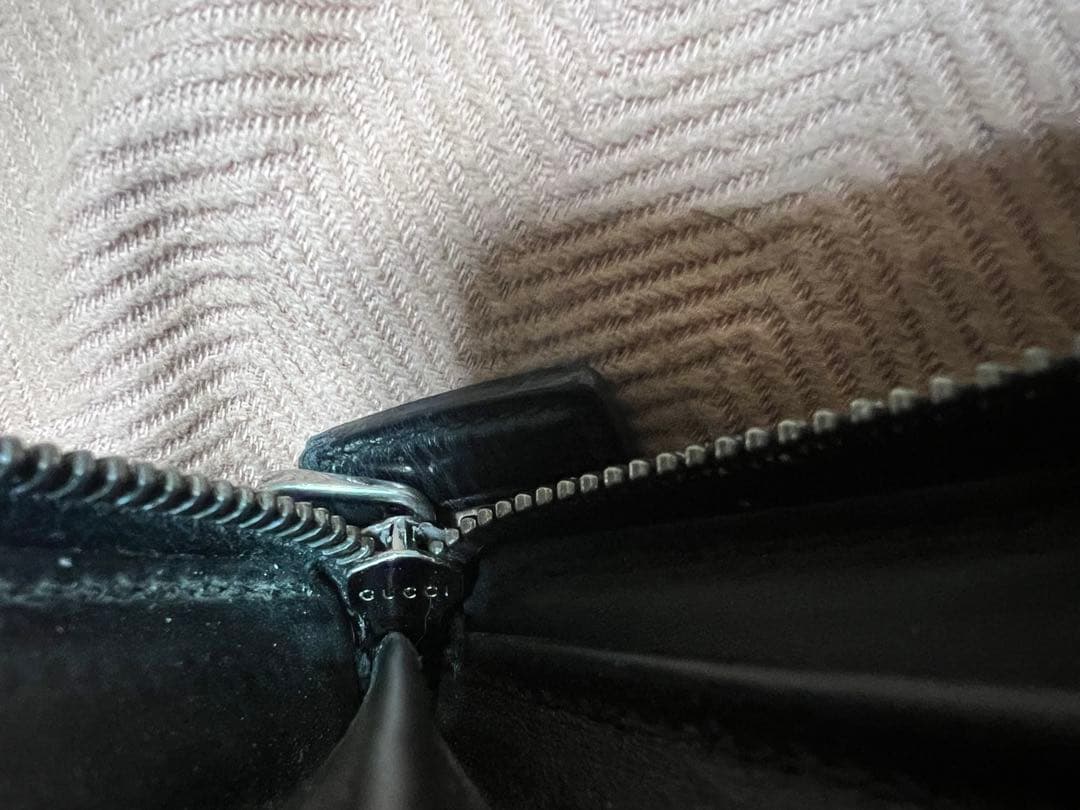 GUCCIグッチ シマ GG レザー ラウンドファスナー 長財布