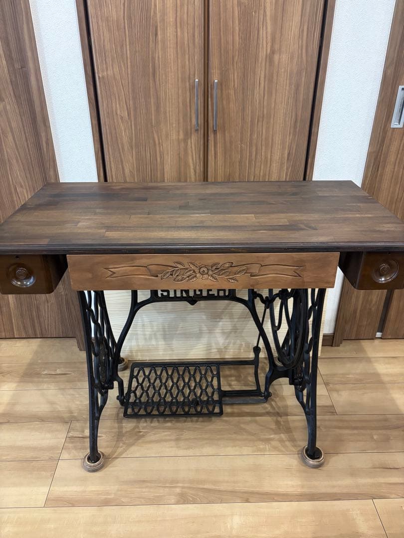 工業用singer網脚テーブル　引き出し付き