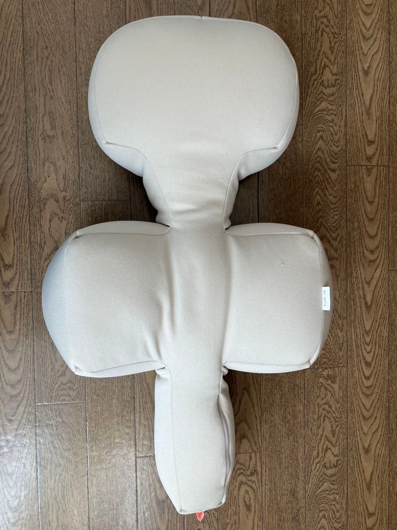 【DMサイズ 】OneAidリラクッション　ベージュ　メーカー定価20,900円