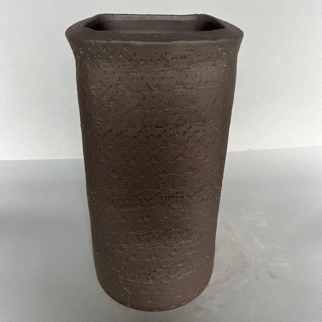 信楽焼傘立て  黒釉トチリ角 高さ４５cm