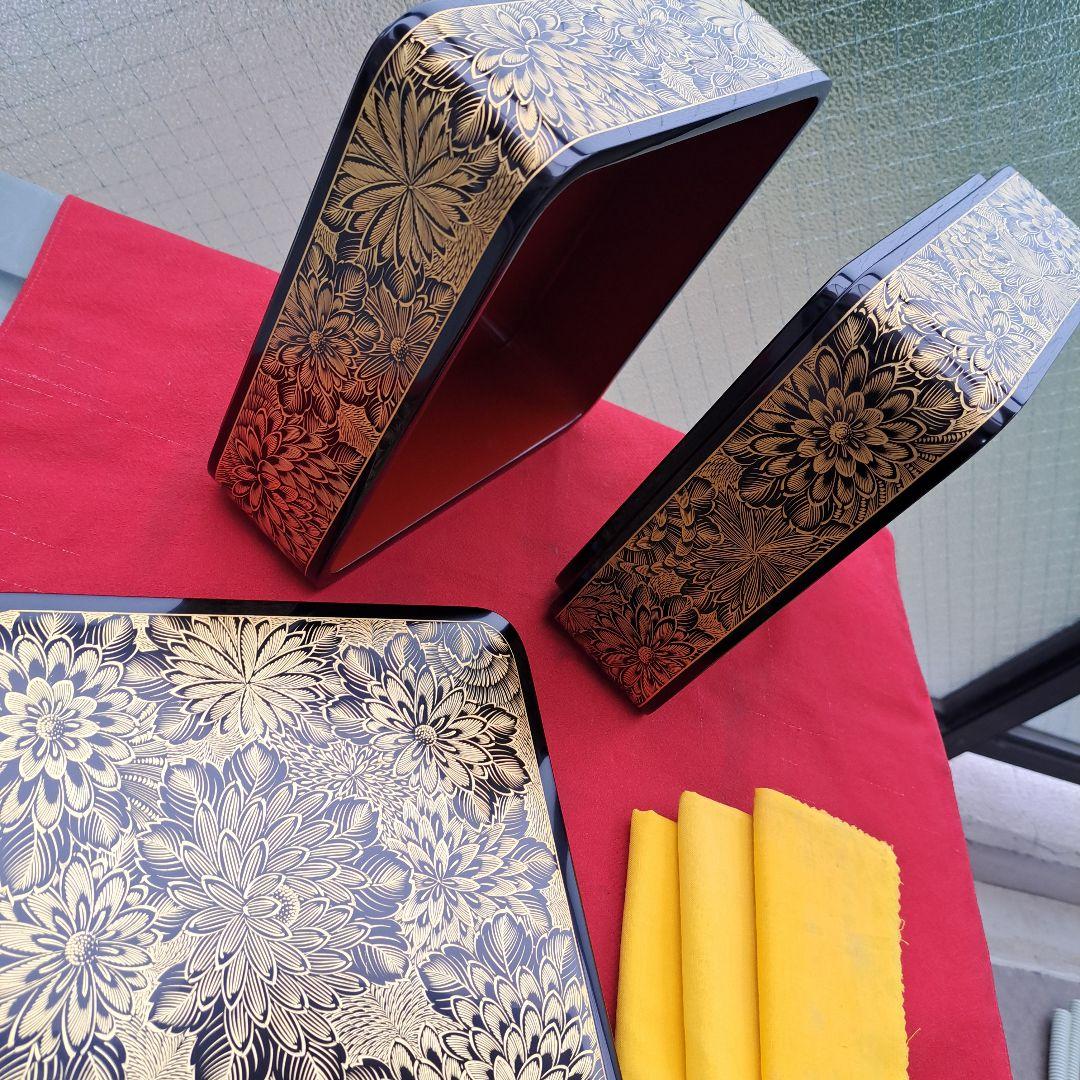 専用まとめ品 【輪島塗　7寸\"2段重箱】布着本堅地　 菊彫り詰め沈金　長期保管品