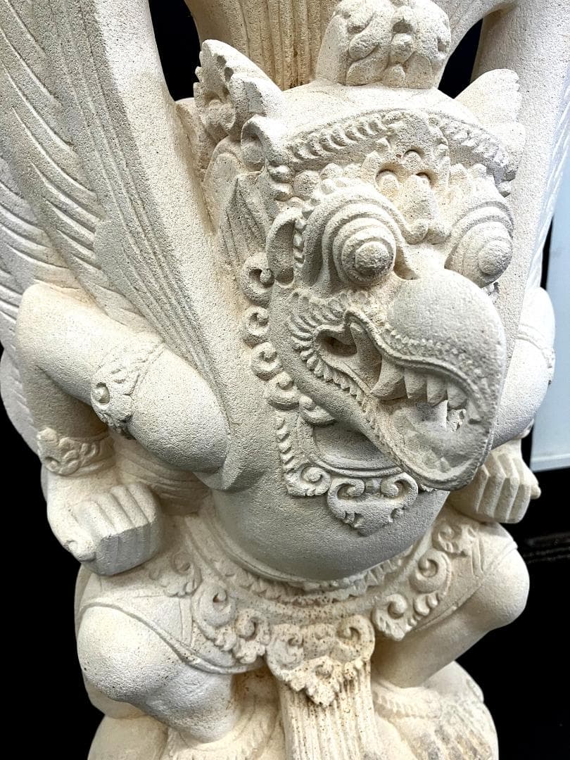 ガルーダの石像55cm 天然石パラスストーン 石彫り彫刻 ガルーダの置物