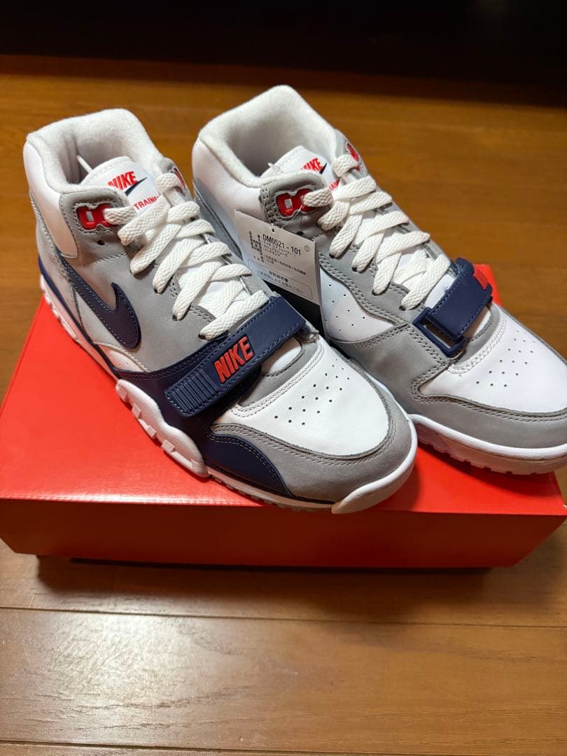 靴 NIKE AIR TRAINER 1