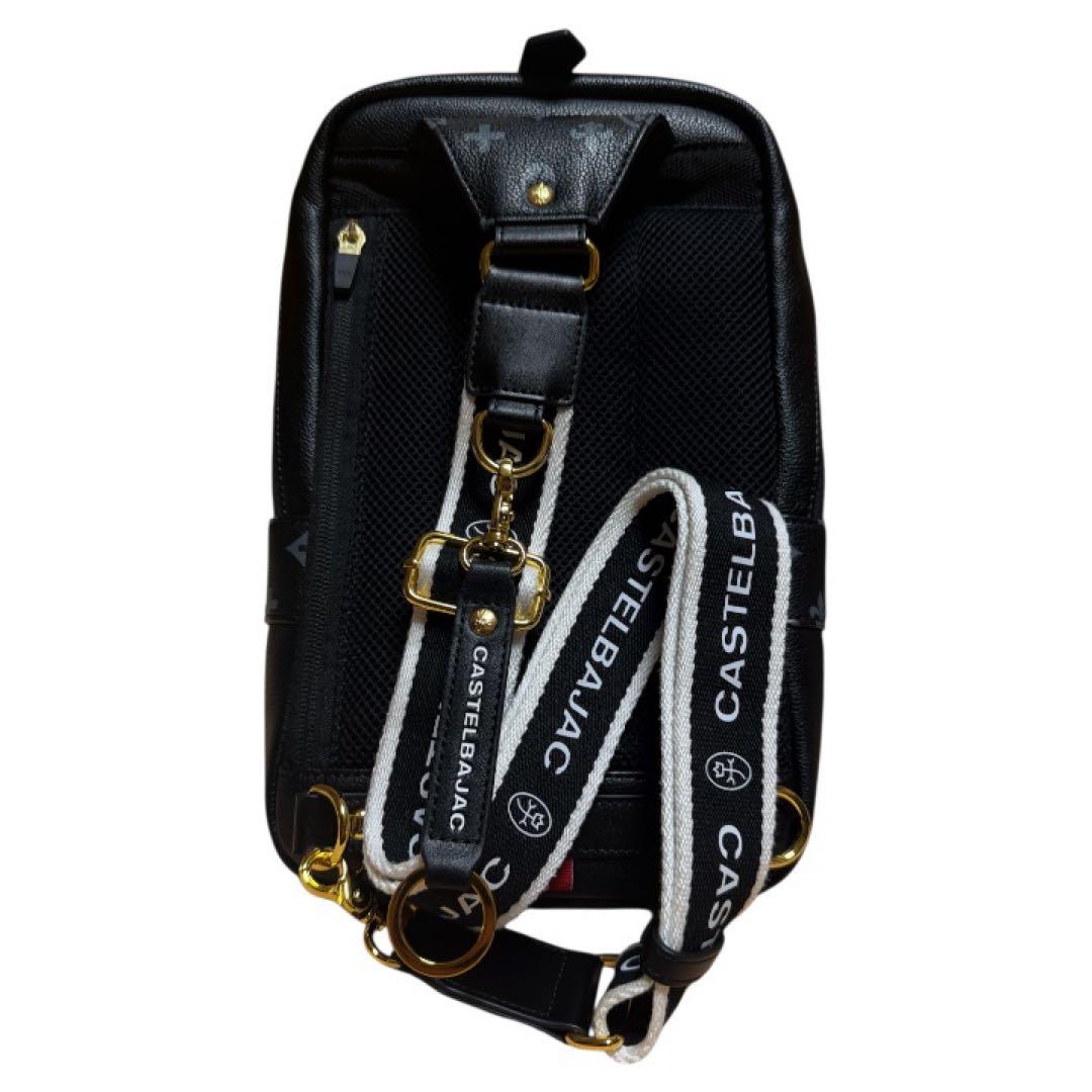 極美品 カステルバジャック サシャ ボディバッグ モノグラム 黒 ゴールドロゴ