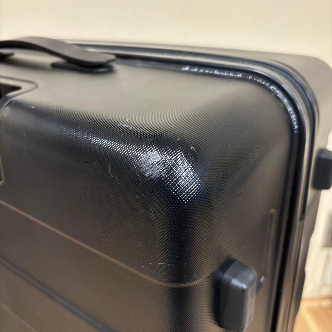 特大型　無印良品　黒 ハードキャリーケース 104リットル　TSAロック 4輪