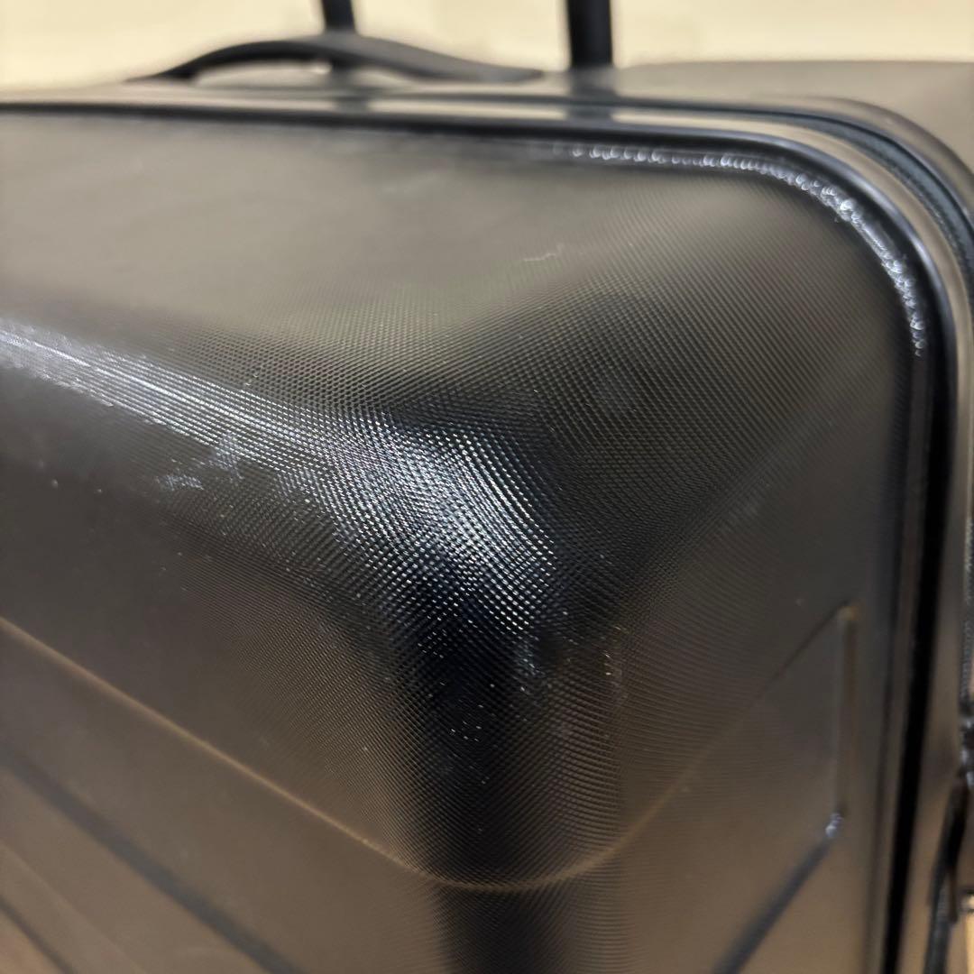 特大型　無印良品　黒 ハードキャリーケース 104リットル　TSAロック 4輪