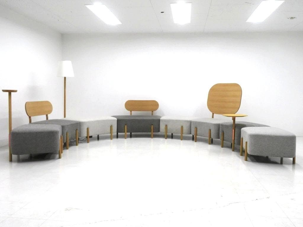 展示品　カリモク　ドラドラ　北欧　オーク材　ソファ 照明付き　ラウンジチェア