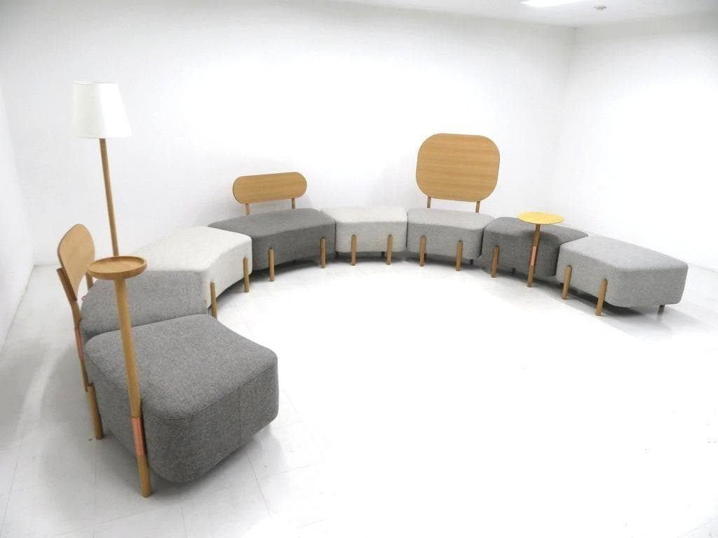 展示品　カリモク　ドラドラ　北欧　オーク材　ソファ 照明付き　ラウンジチェア