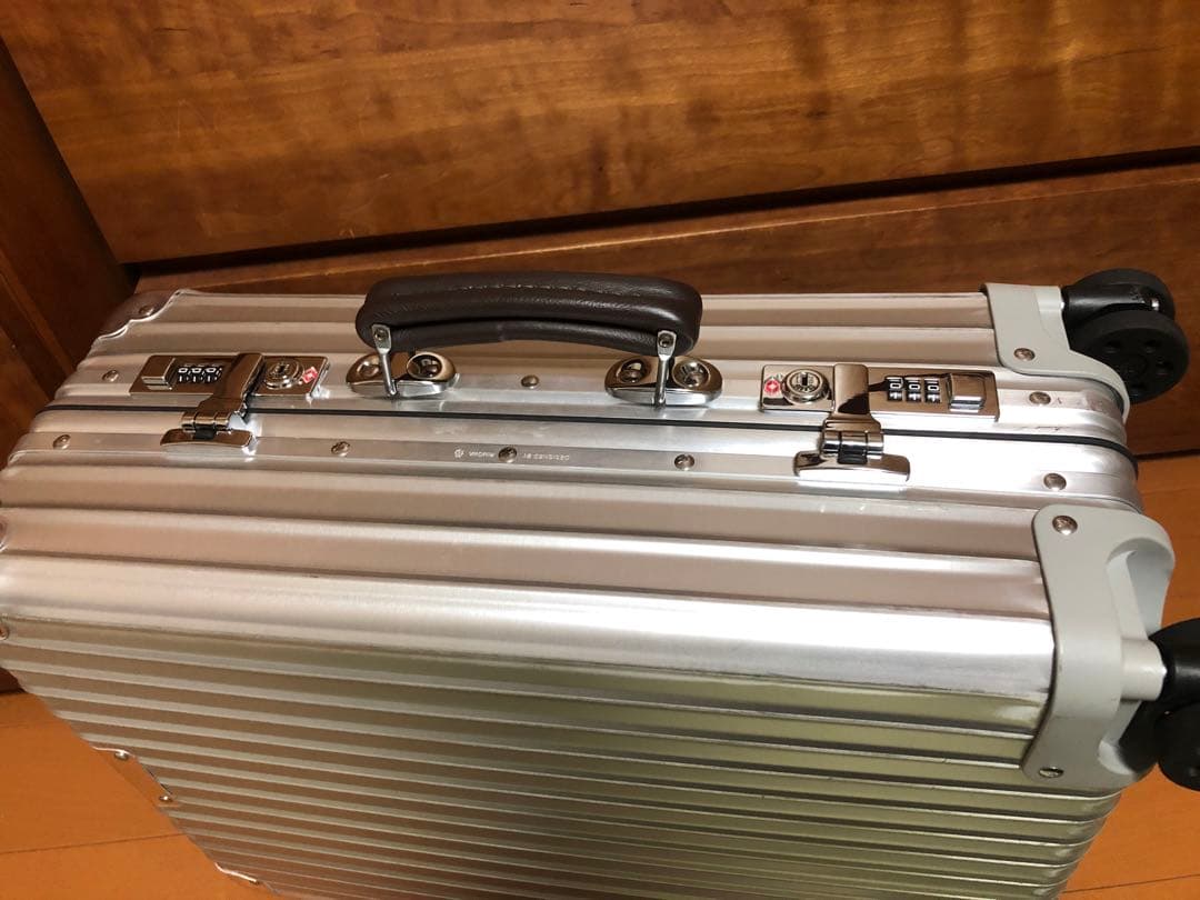 ☆ 極美品☆RIMOWAリモワ　Classc キャビンS 定価は226,600円