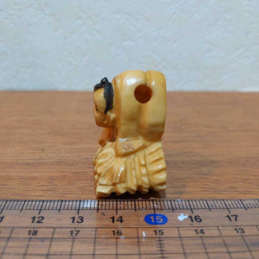 時代提物 人物根付 天然素材 在銘【江戸 薪売り人】高さ約3.5m 重さ約19ｇ